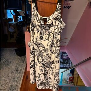 White with black print nightie size m